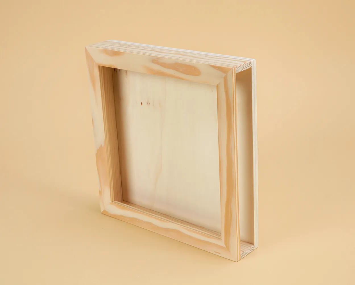 Caja Marco